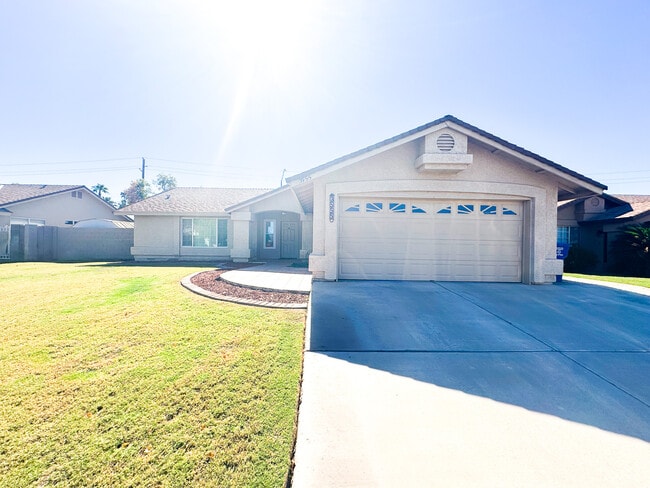 Primary Photo - 3555 W 15th Ln