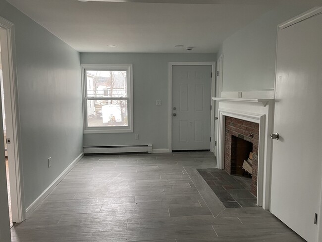 Building Photo - 36 Dartmouth St