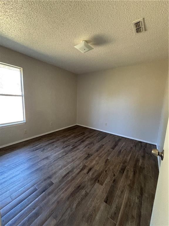 Building Photo - 3166 Singletree Ave