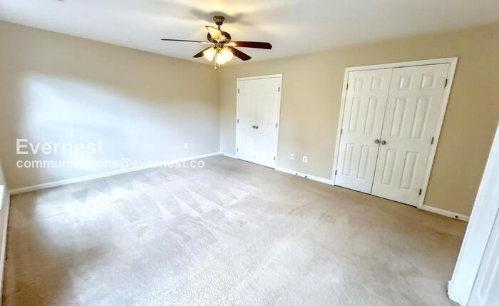 Building Photo - 4678 Pearson Dr