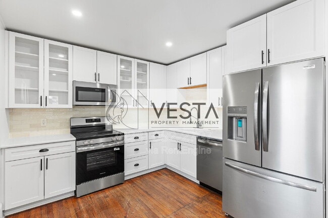 Building Photo - 114 Richmond Ave