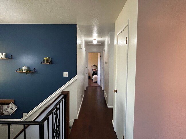 Building Photo - Price Reduced! Beautiful Home For Rent In ...