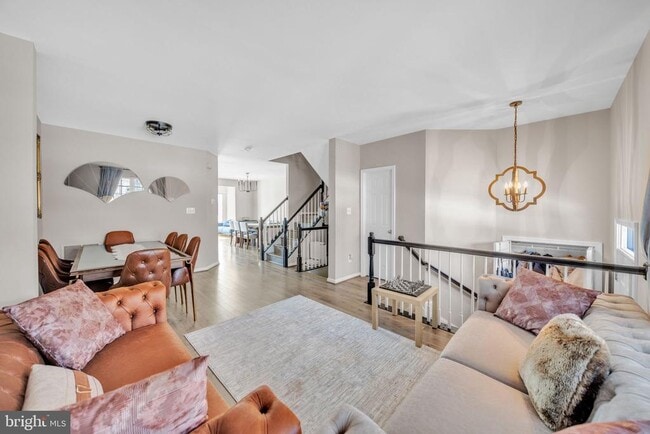 Building Photo - 6340 Cullen Pl