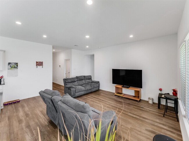 Building Photo - 40519 Crisp Beech St