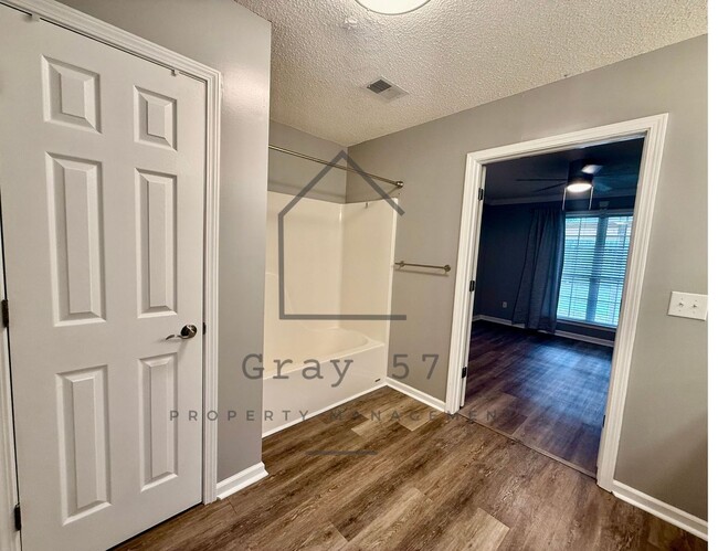 Building Photo - 2 bed, 2 bath 1 level home in Helena