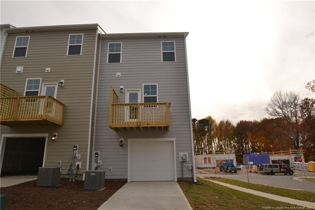 Building Photo - 1860 Woodall Crest Dr