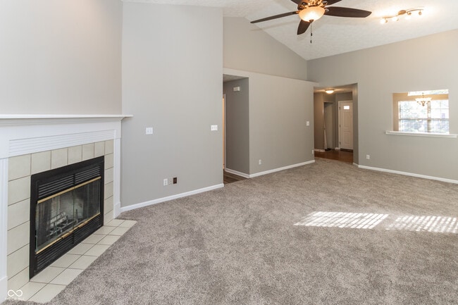Building Photo - 10768 Belair Dr