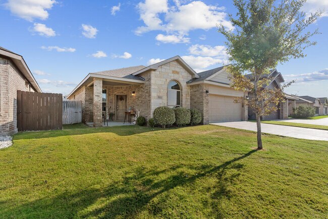 Building Photo - 7533 Orion Rd