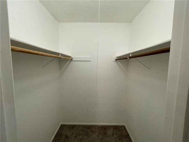 Building Photo - 1312 Southport Dr