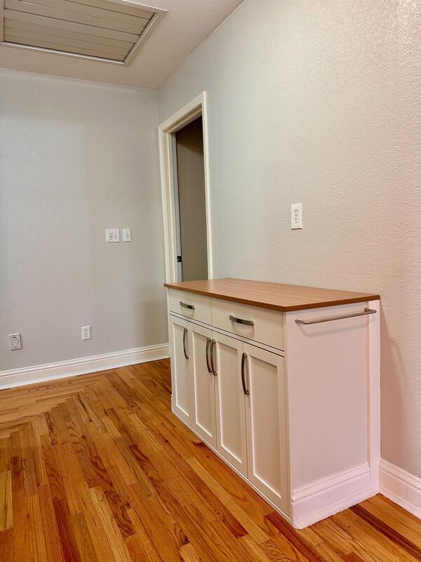 Building Photo - 148 Castlemont Dr