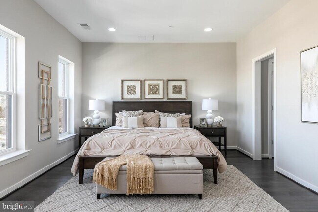 Building Photo - 22881 Emberbrook Cir