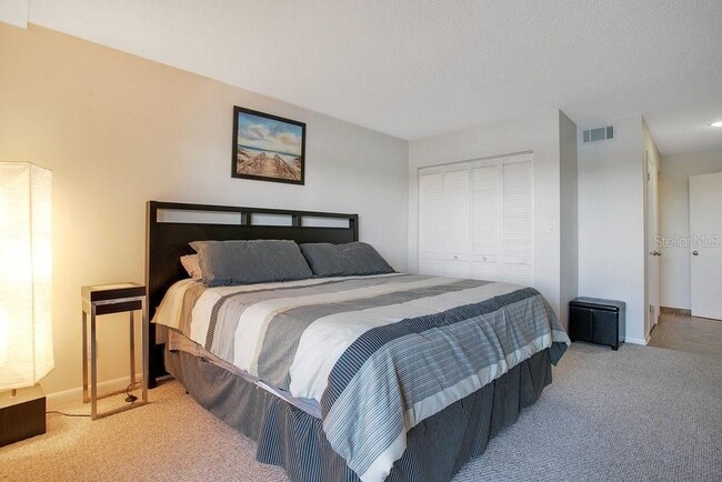 Building Photo - 821 Bahia Del Sol Dr