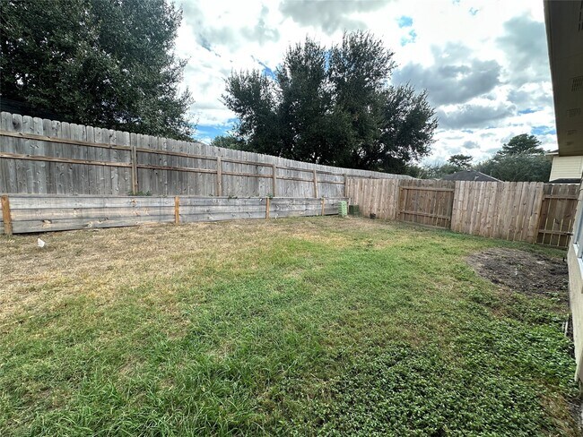Building Photo - 18922 Wellock Ln