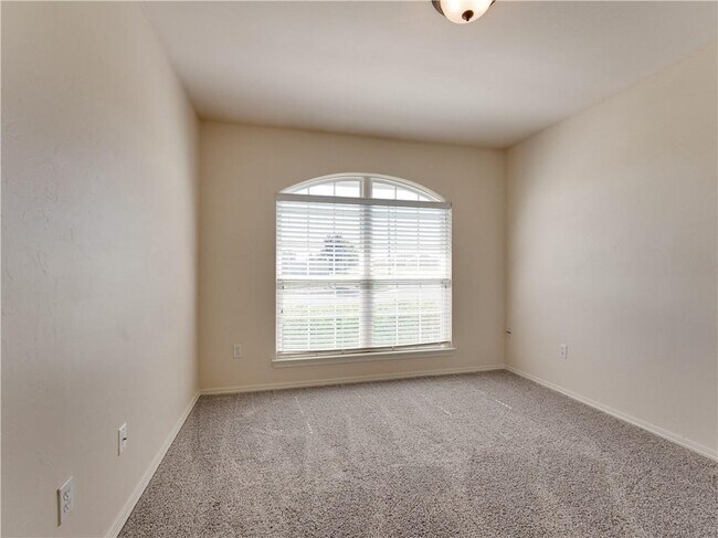 Building Photo - 4500 Hunter Blvd