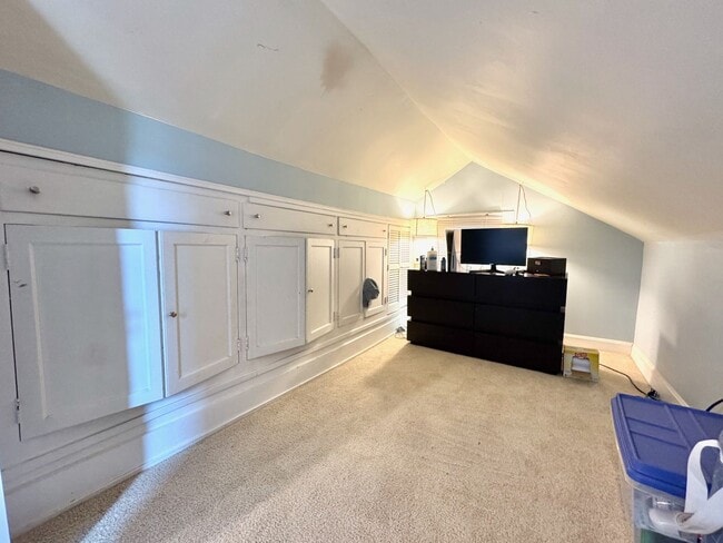 Building Photo - Charming 3 Bed/2 Full Bath in Columbia Tus...