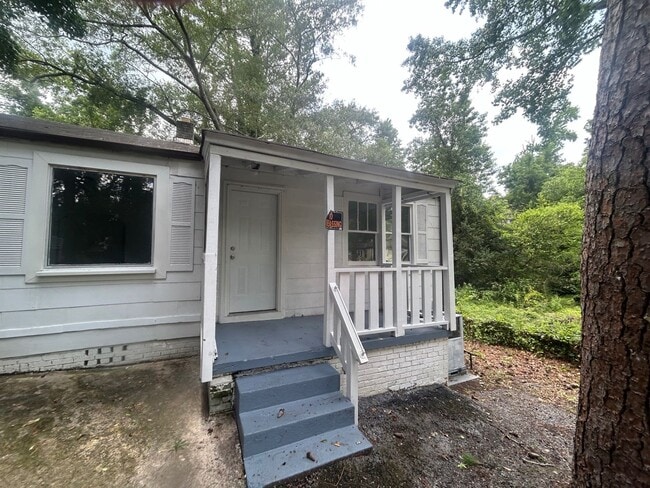 Primary Photo - 3805 Brewer St