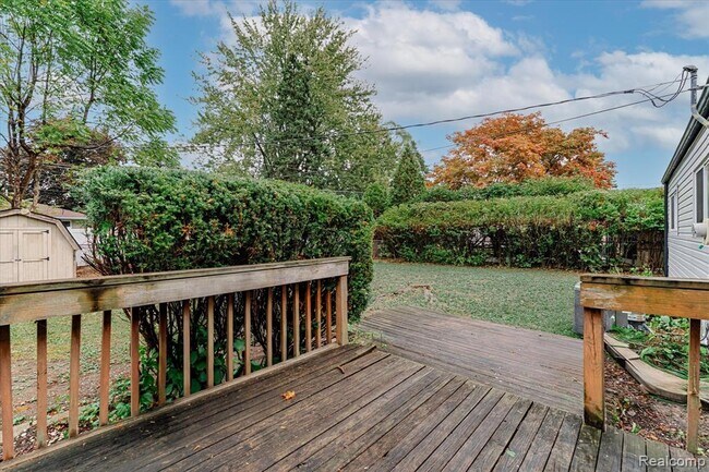 Building Photo - 11809 Meteor Dr