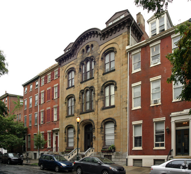 Building Photo - Renzi Spruce Street Apartments