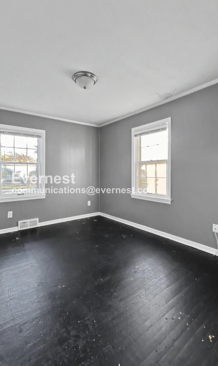 Building Photo - 7316 The Paseo