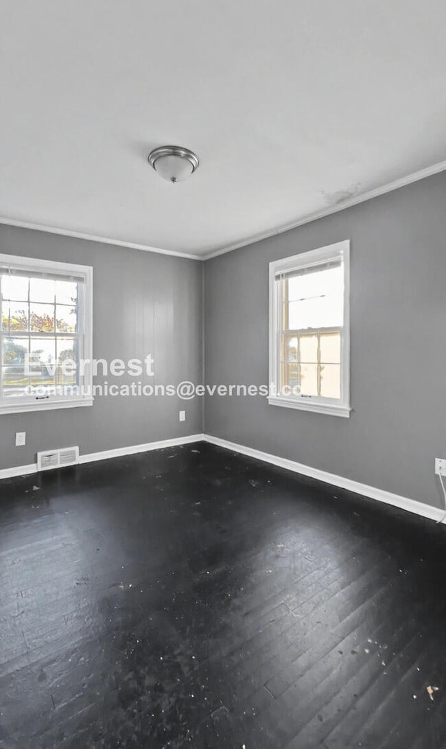 Building Photo - 7316 The Paseo