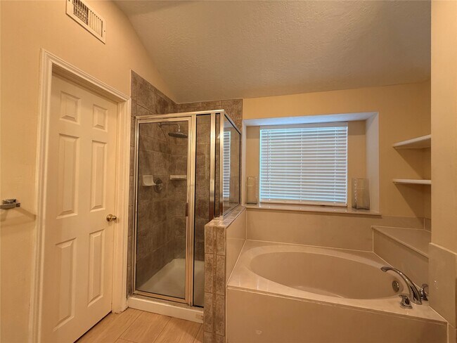 Building Photo - 6518 Smoke Tree Ln