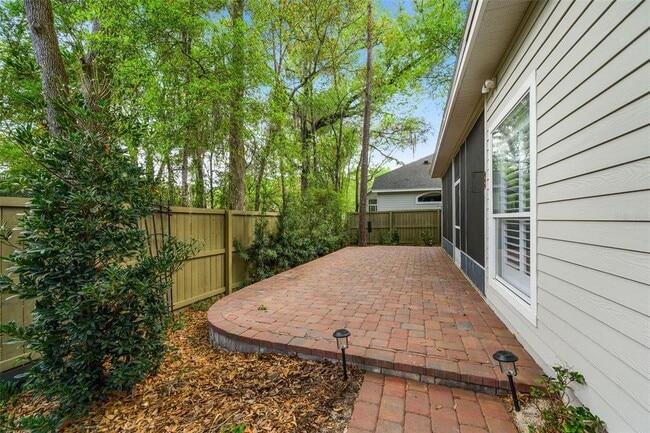 Building Photo - 9821 SW 34th Rd