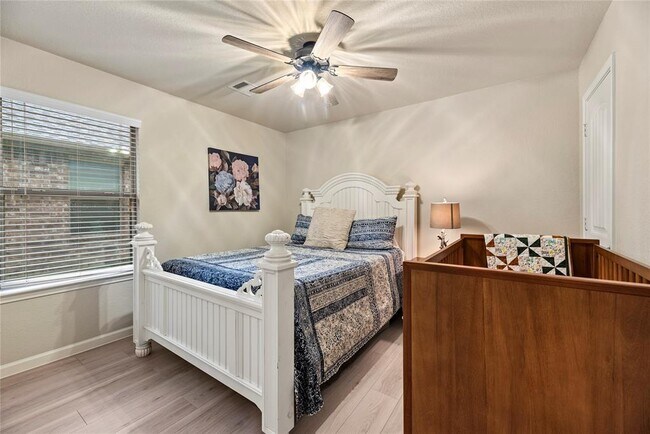 Building Photo - 9703 Paloma Creek Dr