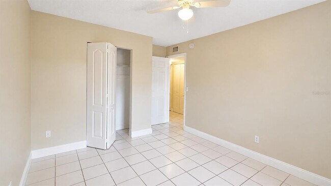 Building Photo - 605 Northlake Blvd