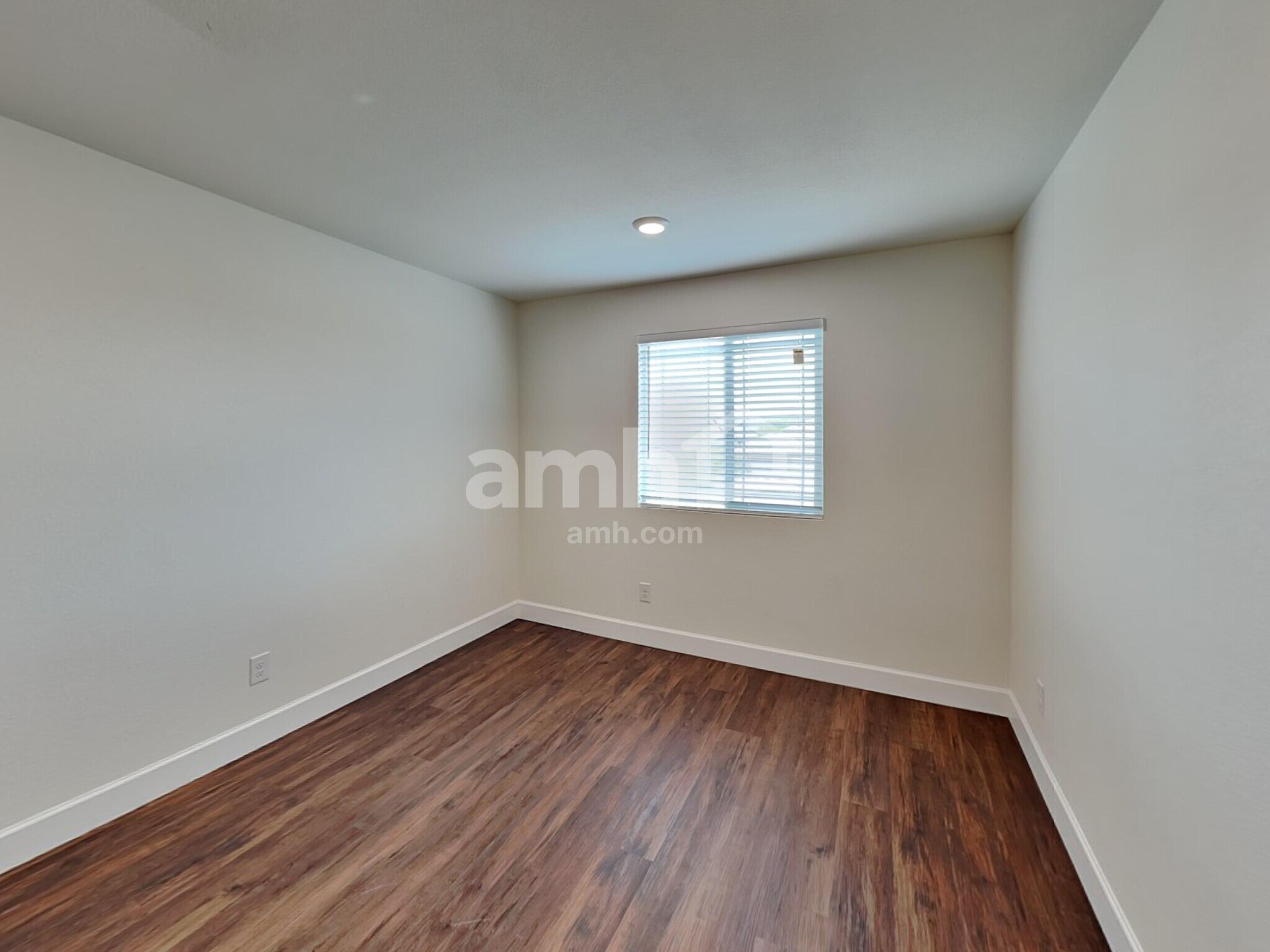 Building Photo - 8837 Brent Leaf Ave