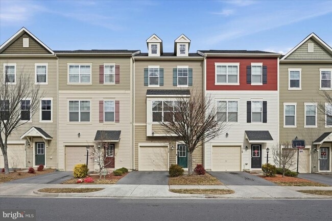 Building Photo - 117 Rotunda Dr