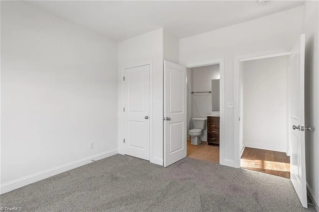 Building Photo - 1675 Ashmead Ln