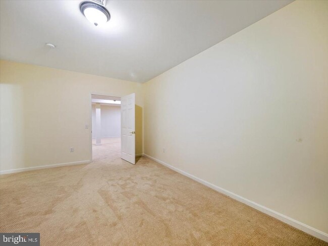 Building Photo - 3271 St Andrews Dr