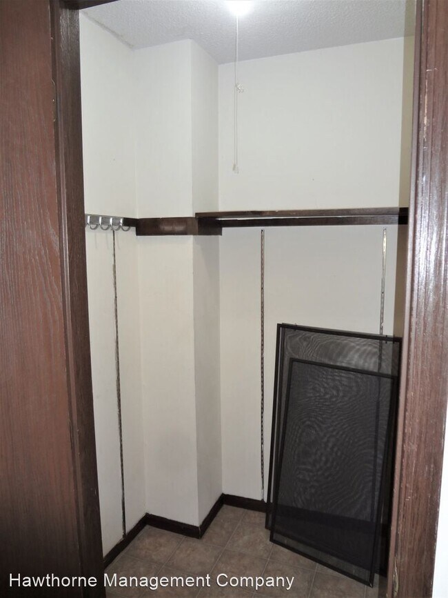 Building Photo - 3 br, 3.5 bath House - 409 Foxfire Drive