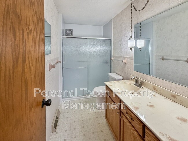 Building Photo - 3231 1st St N