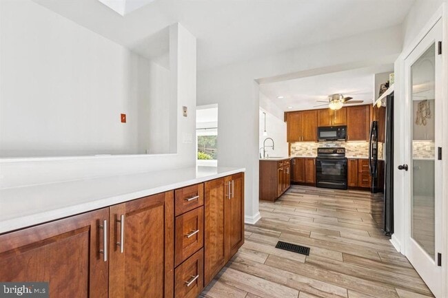 Building Photo - 22810 Ridge Rd