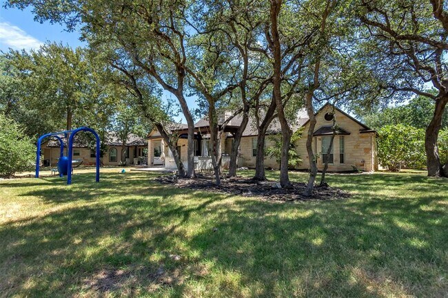 Building Photo - 140 Oak Plaza Dr