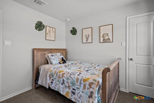Building Photo - 3885 Lorenzen Ct