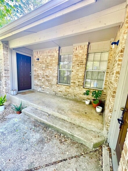 Building Photo - 7103 Woodhue Ct