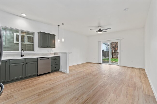 kitchen & great room - 2917 W Lemhi St