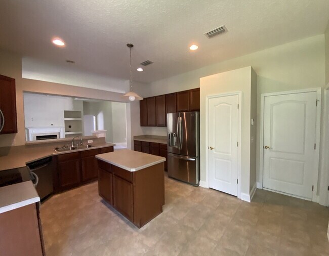 Building Photo - 9533 Maidstone Mill Dr W