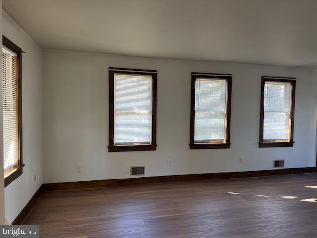 Building Photo - 227 Fairview Ave