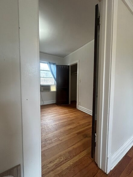 Bedroom 1 - 5021 W Belden St