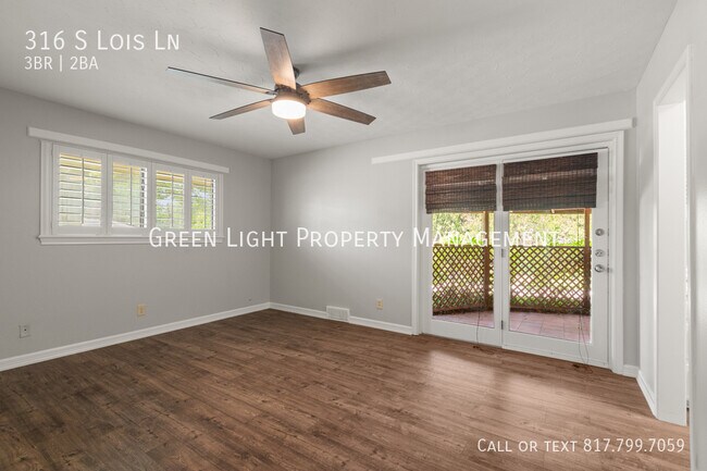 Building Photo - 316 S Lois Ln