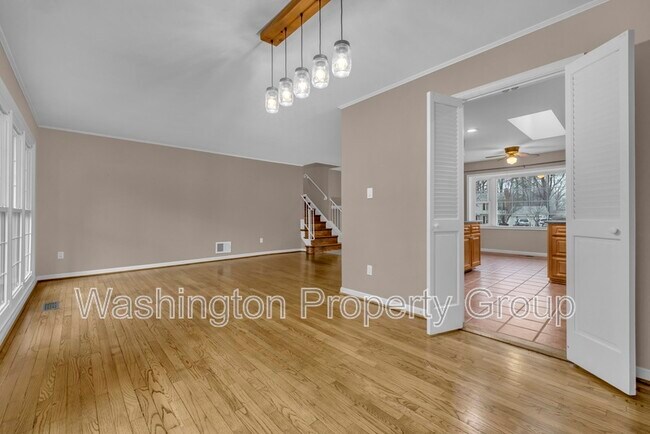 Building Photo - 4702 Declaration Ct