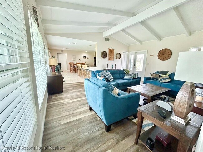 Building Photo - 120 Happiness Ave