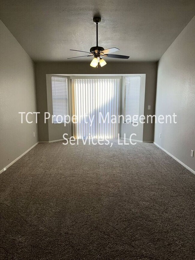 Building Photo - Beautifully Remodeled 3 Bedroom Home in Gi...