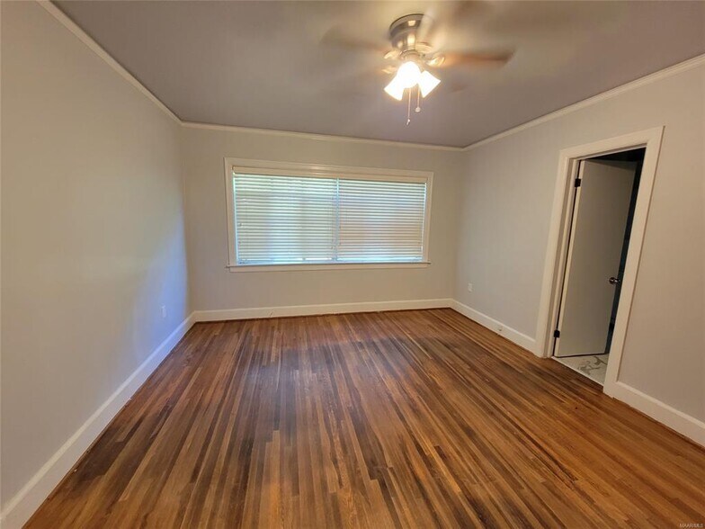 Building Photo - 123 Brantwood Dr