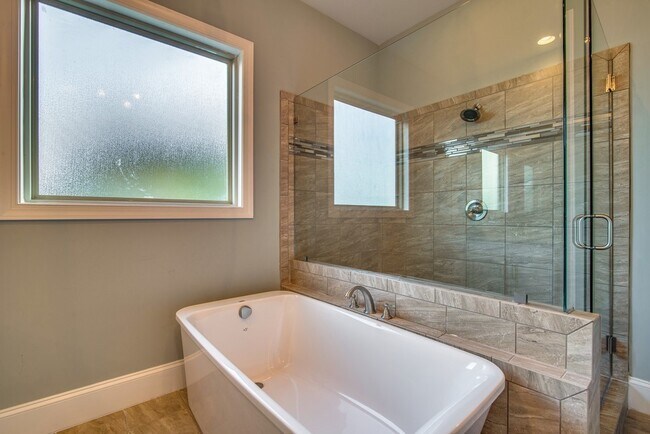 Building Photo - 1026 October Park Way