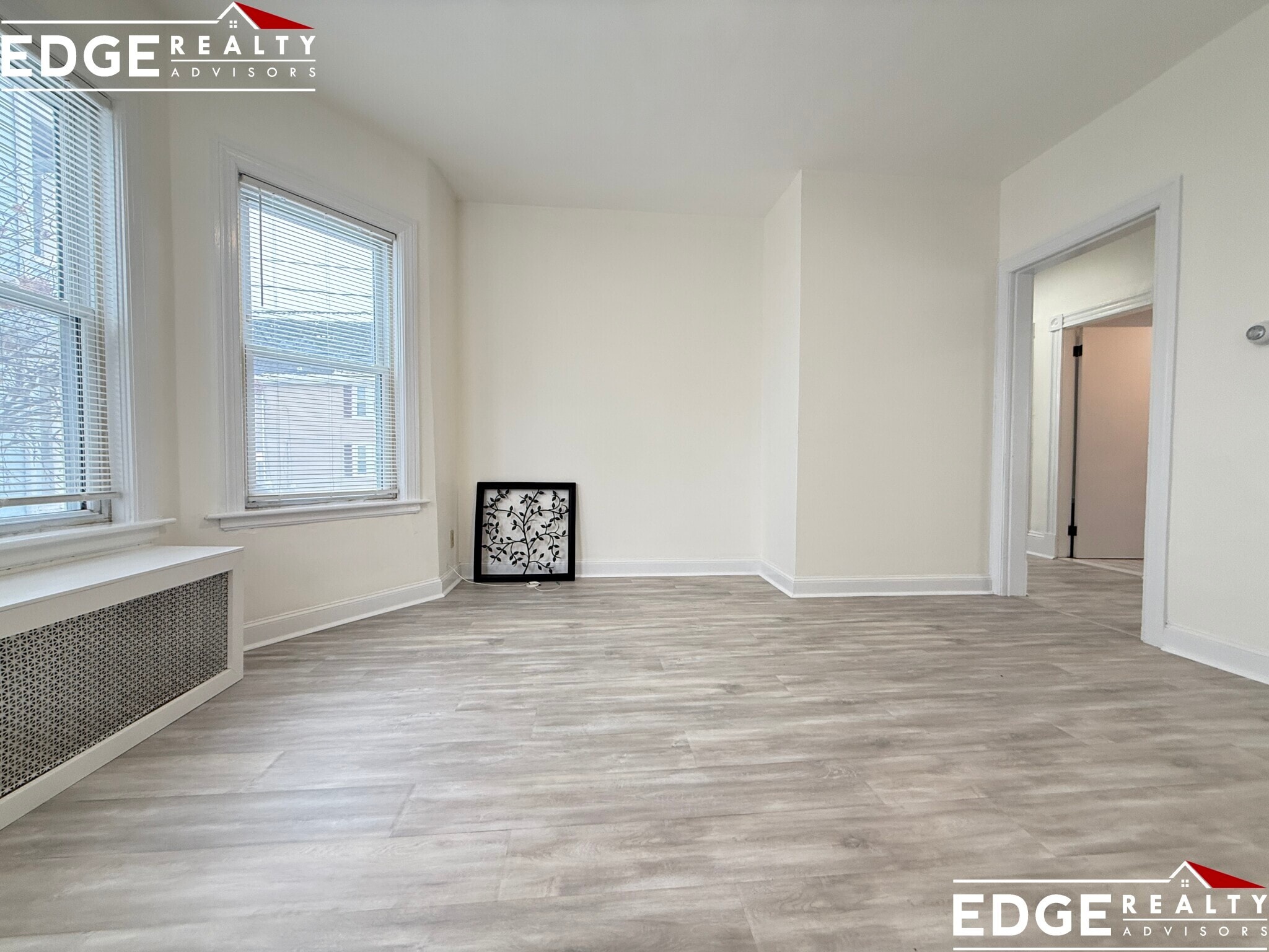 Building Photo - 76 Antwerp St