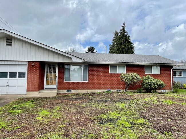 Primary Photo - We have the wonderful 3 bed/2 bath you’ve ...